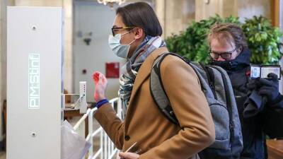Минобрнауки сообщило о праве вузов вводить QR-коды для студентов - iz.ru - Россия - Израиль