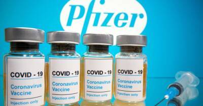Канада будет прививать совершеннолетних граждан бустерной дозой COVID-вакцины Pfizer - dsnews.ua - США - Украина - Канада - county Johnson