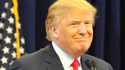 Дональд Трамп - Елизавета II - принц Гарри - Трамп обвинил Меган Маркл в использовании принца Гарри - mir24.tv - США