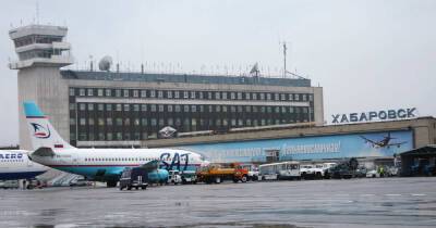Два аэропорта закрыли в Хабаровском крае из-за мощного снегопада - ren.tv - Хабаровский край - Хабаровск