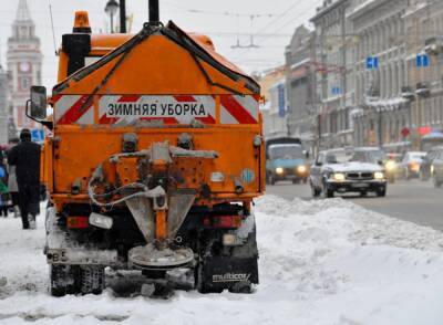 Петербуржцев призвали воздержаться от поездок на машине во время снегопада - abnews.ru - Петербурга