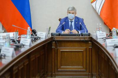 Александр Гусев - Воронежский губернатор дал положительный отзыв на федеральный законопроект о QR-кодах - vrn.mk.ru - Воронеж