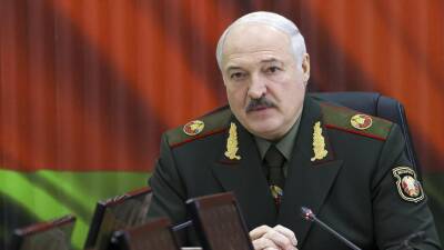 Владимир Путин - Александр Лукашенко - Андрей Савиных - Лукашенко признал Крым и заявил, что Беларусь готова разместить у себя ядерное оружие - obzor.lt - Крым - Белоруссия - Russia