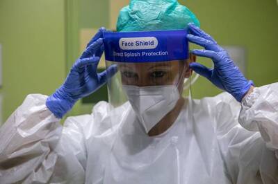 Медики назвали симптомы, которые говорят о заражении вариантом коронавируса «Омикрон» - pravda-tv.ru - Юар
