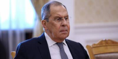 Сергей Лавров - Тайип Эрдоган - Лавров не увидел проблемы в подаренной Эрдогану карте с "тюркскими" Якутией и Алтаем - ruposters.ru - Россия - Турция - респ. Алтай - респ. Саха - Анкара
