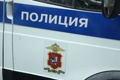 Суд заочно арестовал за растление детей преподавателя московской художественной школы - mk.ru - Москва - Россия