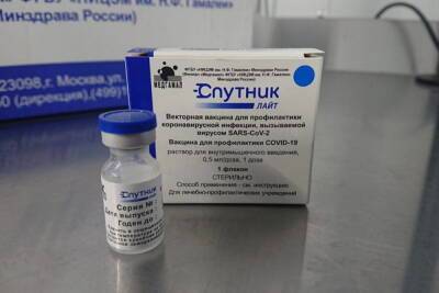 Александр Беглов - Михаил Мурашко - Прививать подростков от коронавируса в России начнут до конца года - abnews.ru - Россия - Санкт-Петербург
