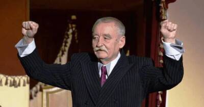 Владимир Зеленский - Леонид Кучма - Виктор Ющенко - Леонид Кравчук - Зеленский присвоил Покладу звание Героя Украины посла скандала с поздравлением через Viber - focus.ua - Украина