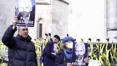 Джулиан Ассанжа - Высокий суд в Лондоне отменил запрет на экстрадицию Джулиана Ассанжа в США - 1tv.ru - США - Лондон
