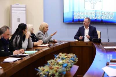 Сергей Надсадин - Мэрия Южно-Сахалинска успокаивает активистов по вопросу реновации, грозящих судом, все теми же словами - sakhalin.info - Южно-Сахалинск