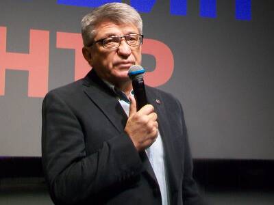 Владимир Путин - Дмитрий Песков - Александр Сокуров - Режиссер Александр Сокуров вступил в конфликт с Путиным из-за "кризиса федерализма" на Кавказе - nazaccent.ru - Россия