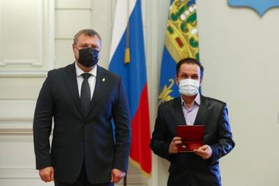 Владимир Путин - Игорь Бабушкин - Игорь Бабушкин вручил государственные награды астраханцам - ast.mk.ru - Россия - Астраханская обл.