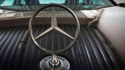 Власти ФРГ разрешили Mercedes-Benz использовать автопилот на дорогах общего пользования - inforeactor.ru - Германия