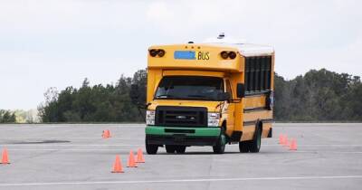 Школьный автобус впечатлил на лосином тесте (видео) - focus.ua - США - Украина - шт. Огайо