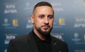 Monatik выпустил кавер хит на песню Скрябина «Старі фотографії» - goodnews.ua - Берлин