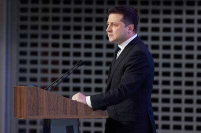 Владимир Зеленский - На Украине реагируют на слова Зеленского о возможном проведении референдума по вопросу Донбасса - topwar.ru - Украина - Крым