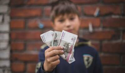 Михаил Мишустин - Правительство выделило еще почти 14 млрд рублей на детские пособия - newizv.ru - Россия