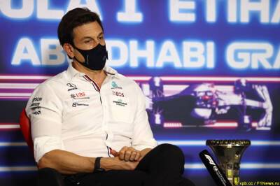 Максим Ферстаппен - Вольфф: Наше видение ситуации отличается от Red Bull - f1news.ru - Абу-Даби