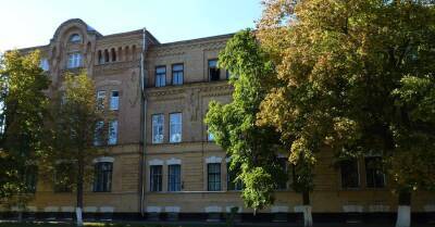 "Расстрел" в черкасском колледже: уволенный педагог заявил - его буллил директор - kp.ua - Украина - Черкесск
