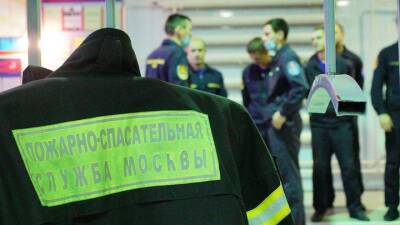 Четыре человека пострадали при пожаре на востоке Москвы - vm.ru - Москва - Москва