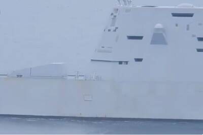 Новейший эсминец США Zumwalt за девять миллиардов долларов проржавел - mk.ru - США - Сан-Диего
