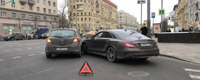 Сергей Ефремов - Российских автомобилистов предупредили о новых схемах мошенничества на дорогах - runews24.ru - Россия