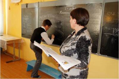 Радий Хабиров - Летом в Салавате начнут возводить школу на 1175 учеников - ufa.mk.ru - Башкирия