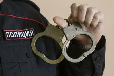 В Хабаровском крае школьницы ограбили пенсионера и избили его до смерти - argumenti.ru - Хабаровский край