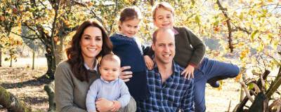 принц Уильям - Кейт Миддлтон - принц Луи - принцесса Шарлотта - Кейт Миддлтон и принц Уильям показали рождественскую открытку с детьми - runews24.ru - Иордания