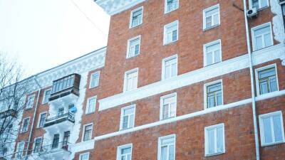 Фасад дома в стиле советского неоклассицизма отремонтировали на улице Бориса Галушкина - vm.ru - Москва - Москва