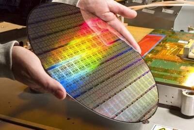 Прорыв в разработке процессоров. IBM и Samsung готовы преодолеть барьер 1 нм и сделать новые чипы супермощными и энергоэффективными - cnews.ru