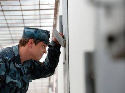 Пермскому заключенному прибывали срок за звонок о минировании метро в Москве - kasparov.ru - Москва - Московская обл.