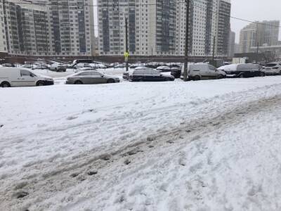 На заснеженном КАДе зафиксирована пробка в 19 км - neva.today - Санкт-Петербург