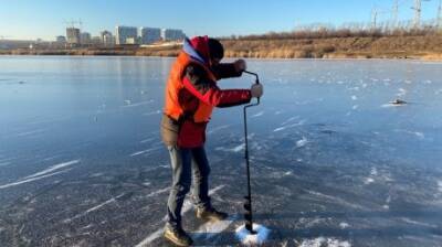 На водоемах Пензы толщина льда у берегов достигла 13 см - penzainform.ru - Пенза