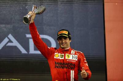 Сайнс: Подиум – отличное завершение сезона в Ferrari - f1news.ru - Абу-Даби