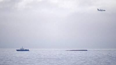 СМИ сообщают о вытекании топлива с перевернувшегося в Балтийском море судна - iz.ru - Израиль - Швеция - Шотландия