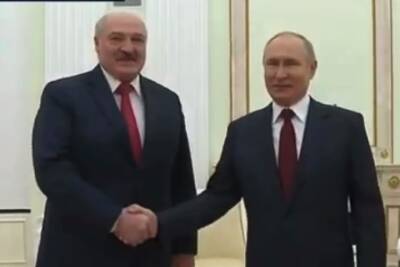 Владимир Путин - Дмитрий Песков - Александр Лукашенко - В Кремле анонсировали скорую встречу Путина и Лукашенко - mk.ru - Россия - Крым - Белоруссия