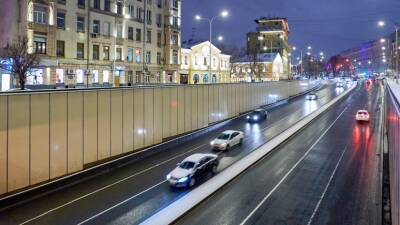 В Москве водителей призвали отложить вечерние поездки на более позднее время - russian.rt.com - Москва