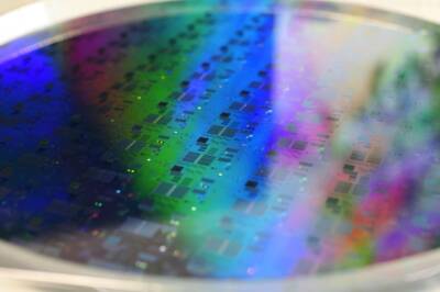 IBM и Samsung анонсировали VTFET — перспективную технологию компоновки чипов с вертикальными транзисторами - itc.ua - Украина