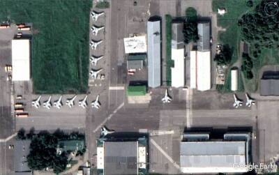В Сети обратили внимание на скопление истребителей Су-35 на территории КнААЗ - topcor.ru - Египет - Каир - Индонезия