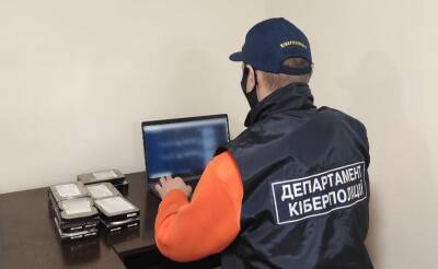 Киберполиция обнаружила базы данных 300 миллионов граждан Украины, Европы и США - epravda.com.ua - США - Украина