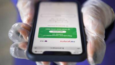 Татьяна Голикова - 54 млн россиян получили QR-коды на портале «Госуслуги» - iz.ru - Россия - Израиль