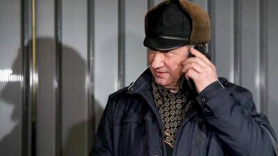 Валерий Рашкин - Суд запретил Рашкину выходить из дома ночью и посещать охотничьи угодья - iz.ru - Москва - Россия - Израиль