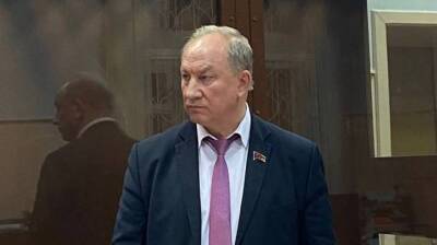 Валерий Рашкин - Басманный суд запретил Рашкину охотиться и выходить из дома ночью - vm.ru - Москва - Россия