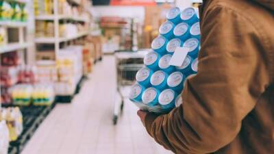 Стакановское движение: Минэнерго хочет снять запрет на продажу пива на АЗС - smartmoney.one