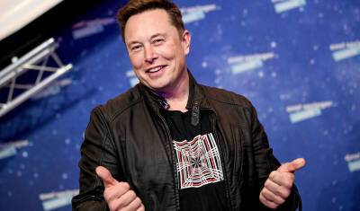 Илон Маск - Илон Маск распродает акции Tesla по совету подписчиков - newizv.ru - Reuters - Twitter