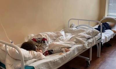 Владислав Ховалыг - В Туве более 70 воспитанников школы-интерната попали в больницу с отравлением - og.ru - Кызыл