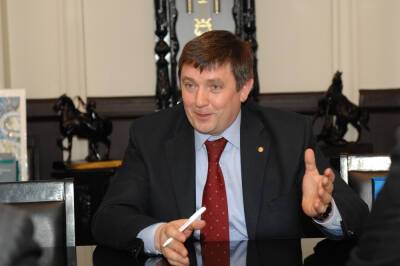 Виктор Кокшаров - Ректор УрФУ Виктор Кокшаров: "У нас нет задачи выйти на количество проектов Уральского НОЦ. Нам нужно, чтобы проекты были реализованы" - interfax-russia.ru - Екатеринбург - Уральск