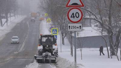 Свыше 70 тысяч коммунальщиков продолжают уборку снега в Москве - vm.ru - Москва - Москва