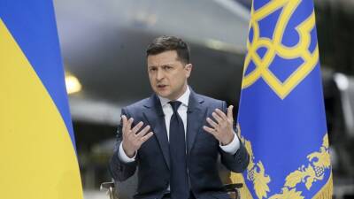 Владимир Зеленский - Андрей Мельник - Зеленский упрекнул ФРГ за отказ продавать оружие Украине - russian.rt.com - Украина - Киев - Италия - Германия - Берлин